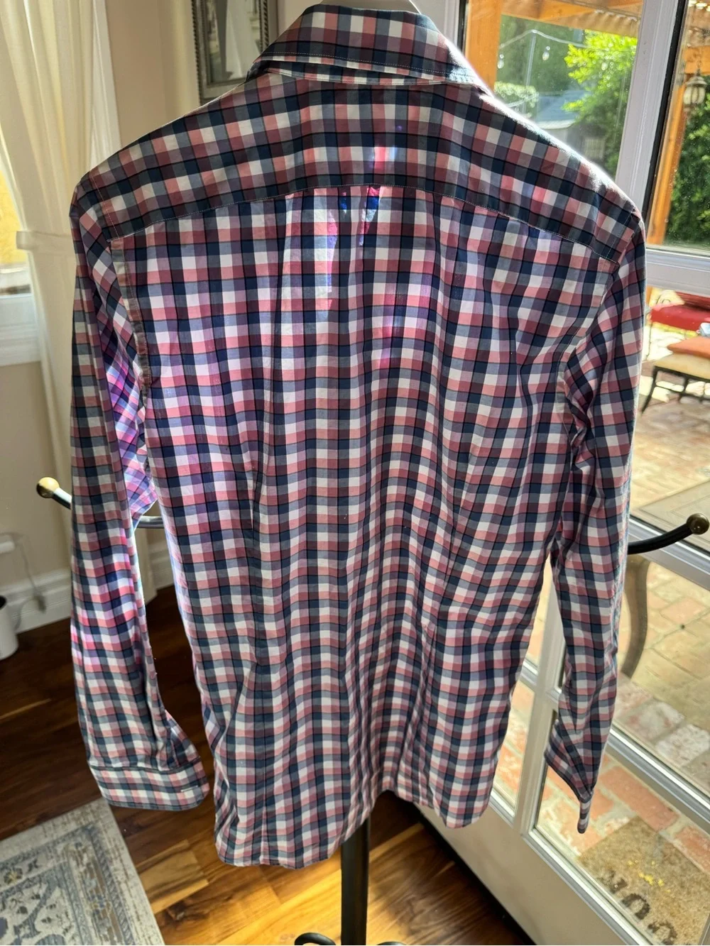 Banana Republic Men’s Pink, Blue & White Check Button-Down Shirt Size Small
